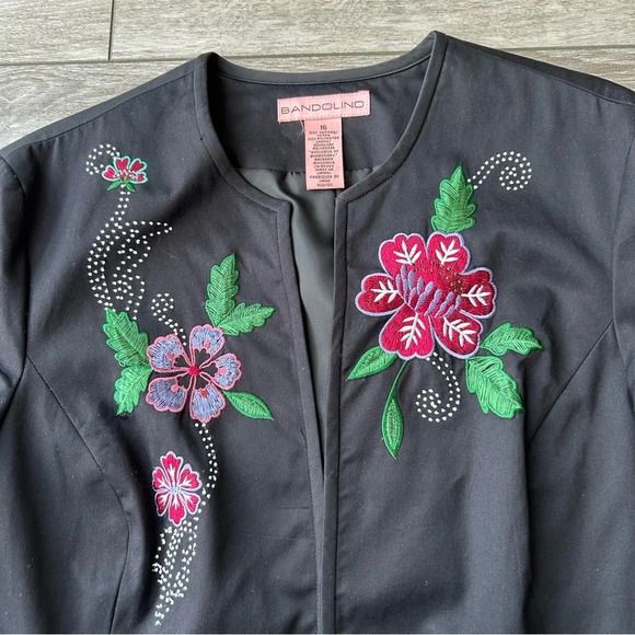 BANDOLINO BLACK  FLORAL JACKET - Picture 5 of 13